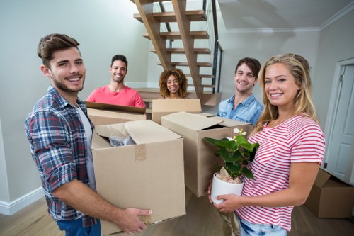 Local home moving support in Coulsdon for households and businesses