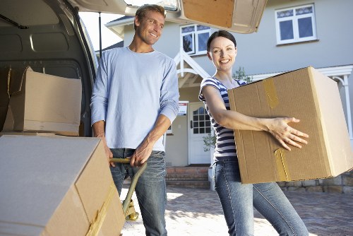 Coulsdon man and van assisting with home and office items